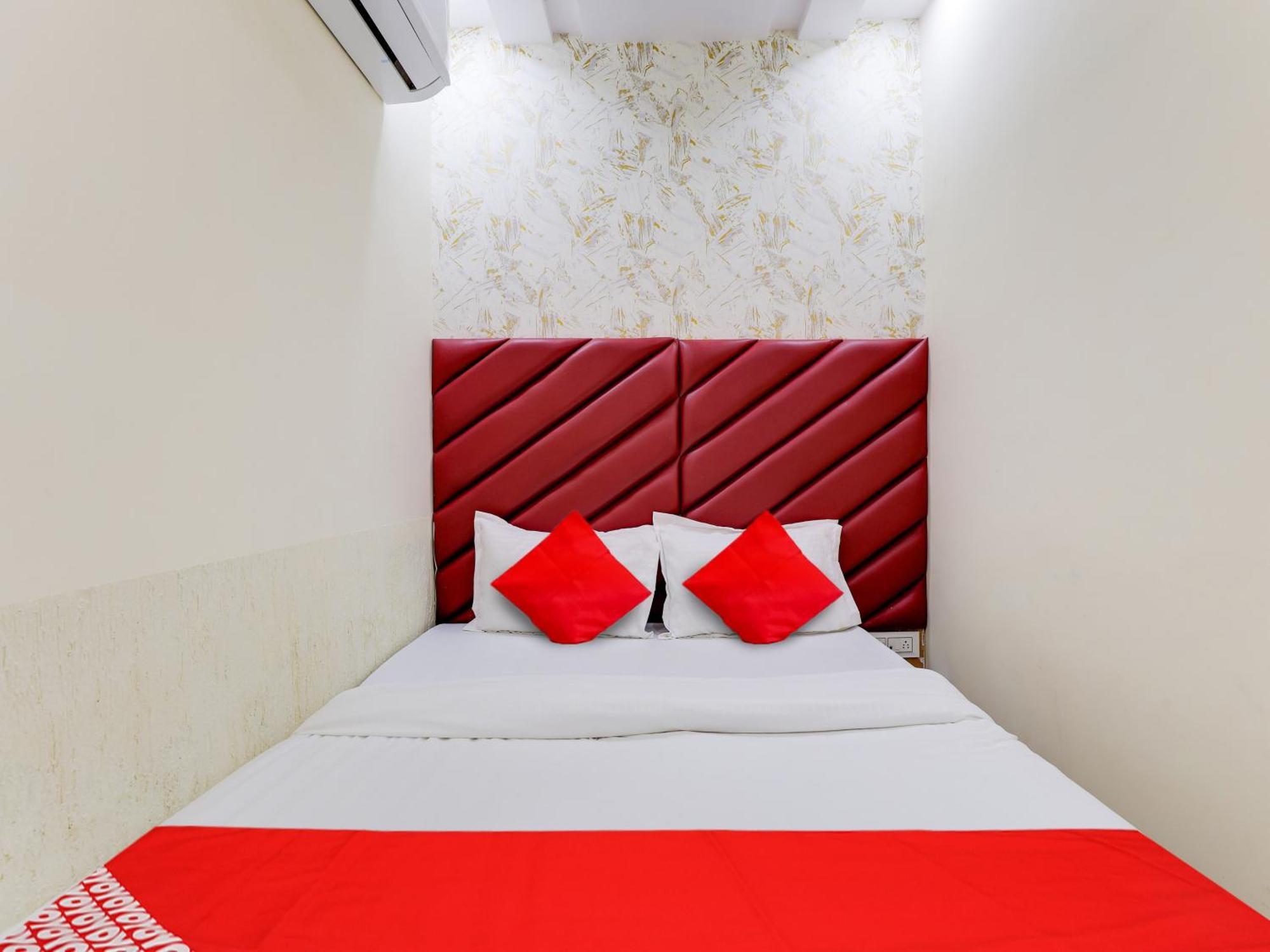 Hotel O Kb Villa Ahmedabad Bagian luar foto